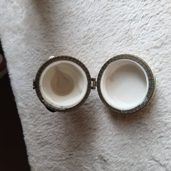 Vintage Snowman Porcelain Hinged Trinket Box guc see pictures - Picture 5 of 9